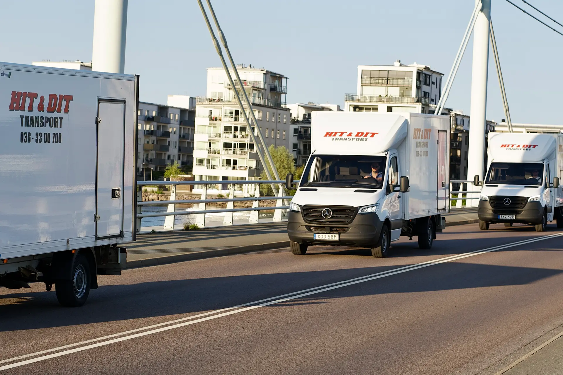 Lastbilar på Munksjöbron i Jönköping